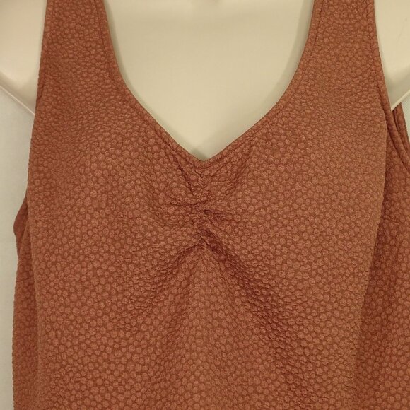 Express Mauve Textured V-Neck Sleeveless Peplum Top Women Size L Zip Closure - Picture 2 of 12